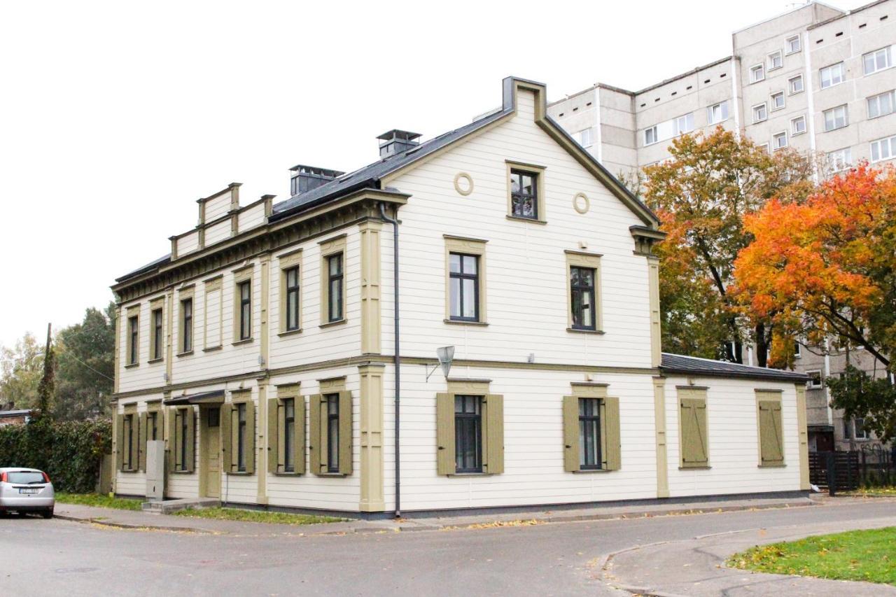 Cosy Apartment In Riga With Free Parking Exterior photo